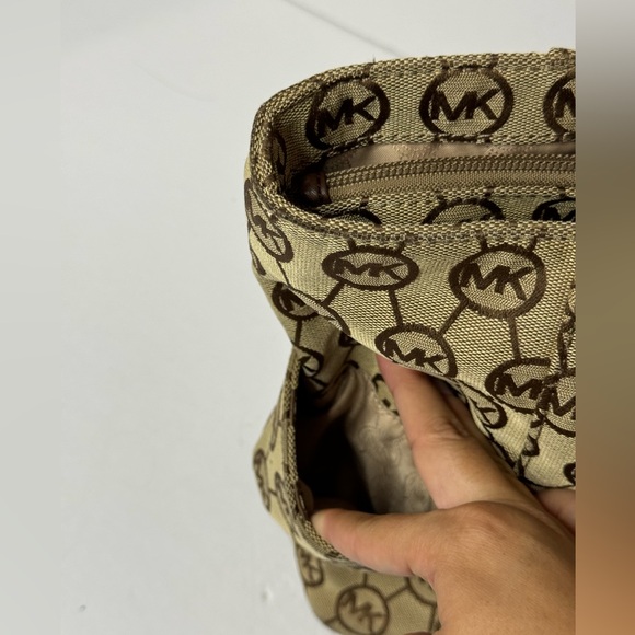 MICHAEL MICHAEL KORS Logo Leather-Trimmed Tote - Picture 5 of 16